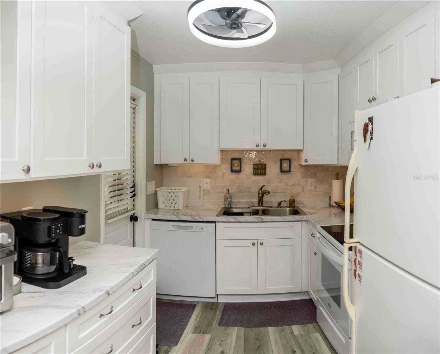 6024 CORAL WAY — photo 3