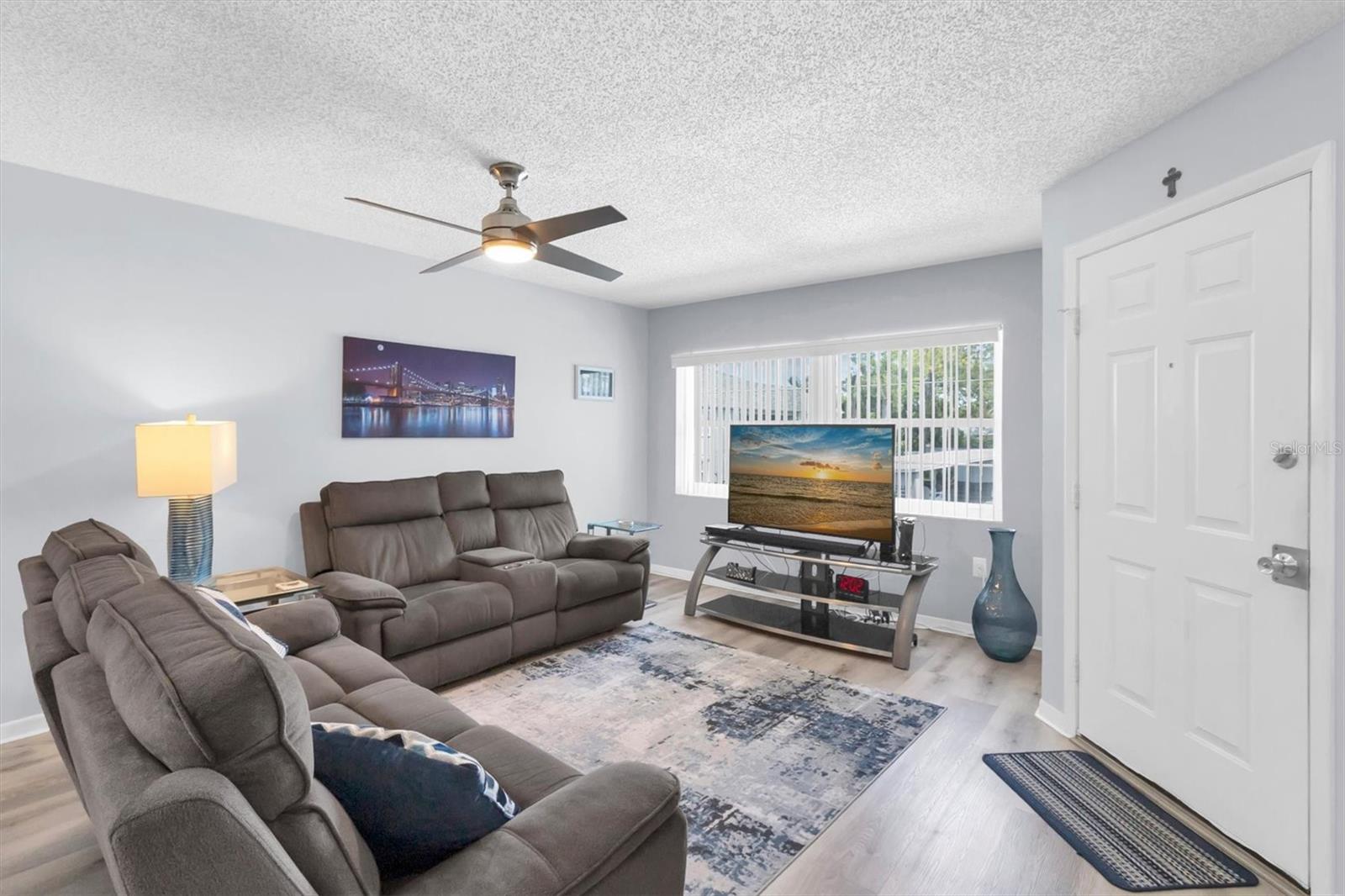 7712 HILLSIDE CT #201 — photo 4