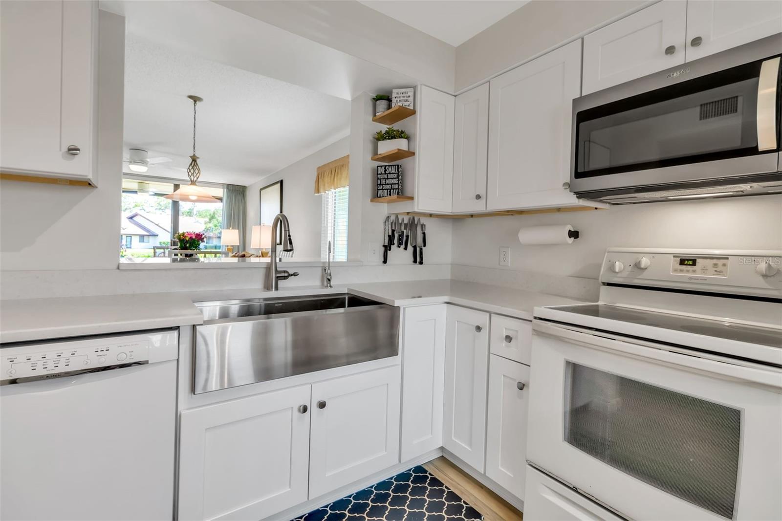 5224 LAKE VILLAGE DR #67 — photo 6