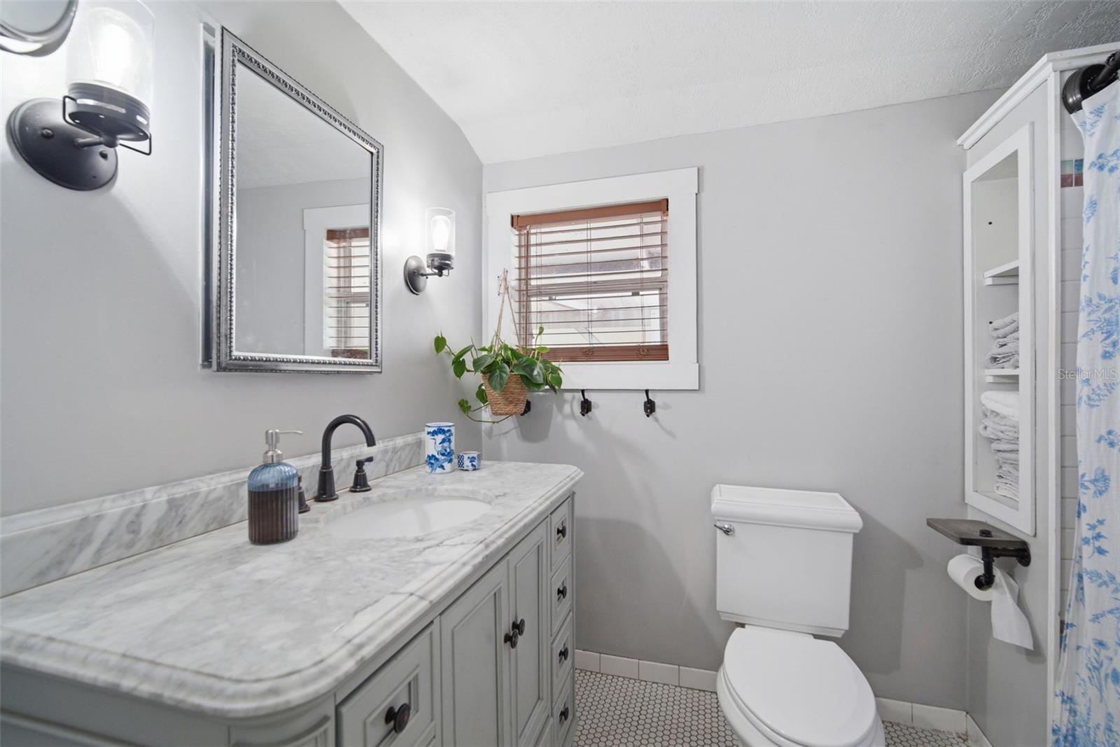 1201 W REYNOLDS ST — photo 13