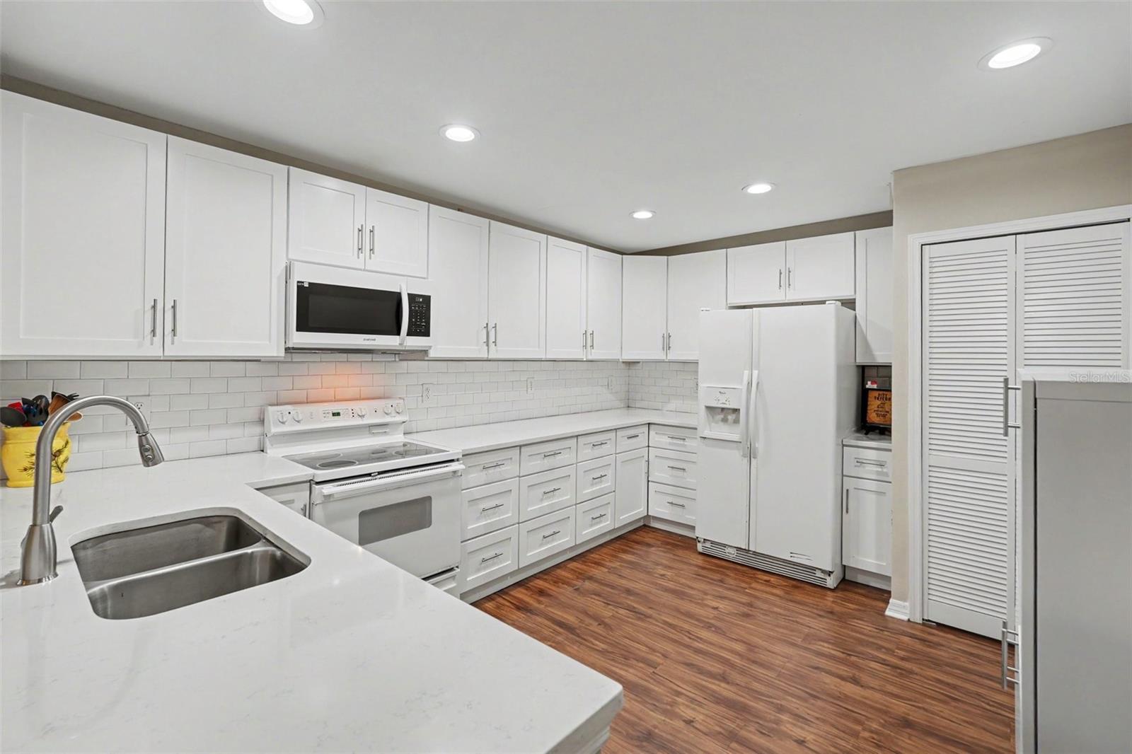 13507 PALMWOOD LN #13507 — photo 2