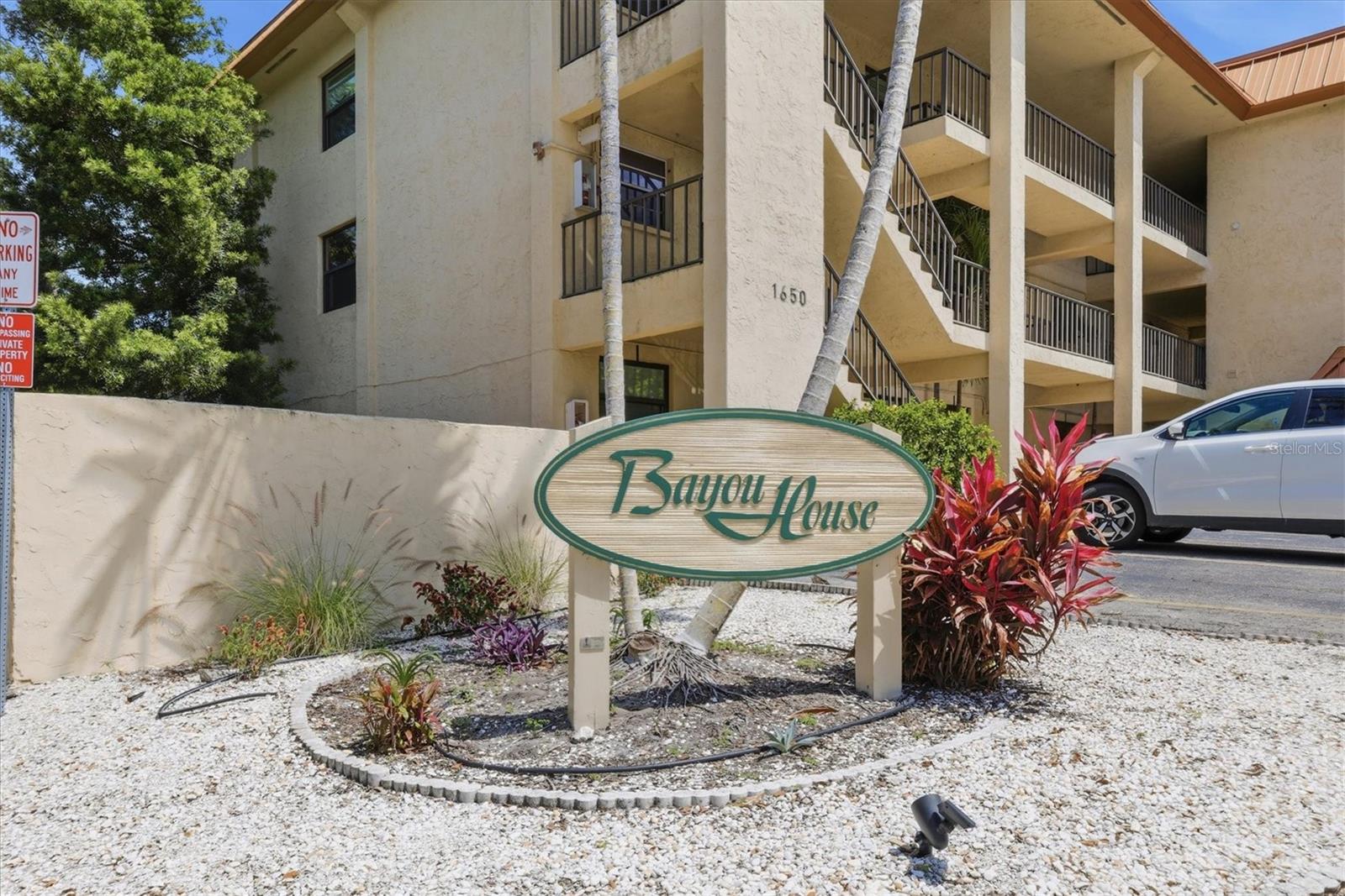 1650 PINE TREE LN #103 — photo 43