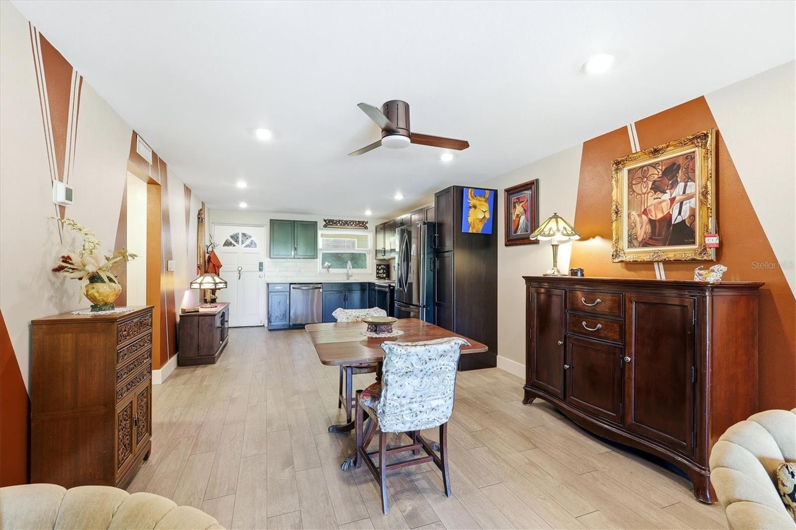 1650 PINE TREE LN #103 — photo 12