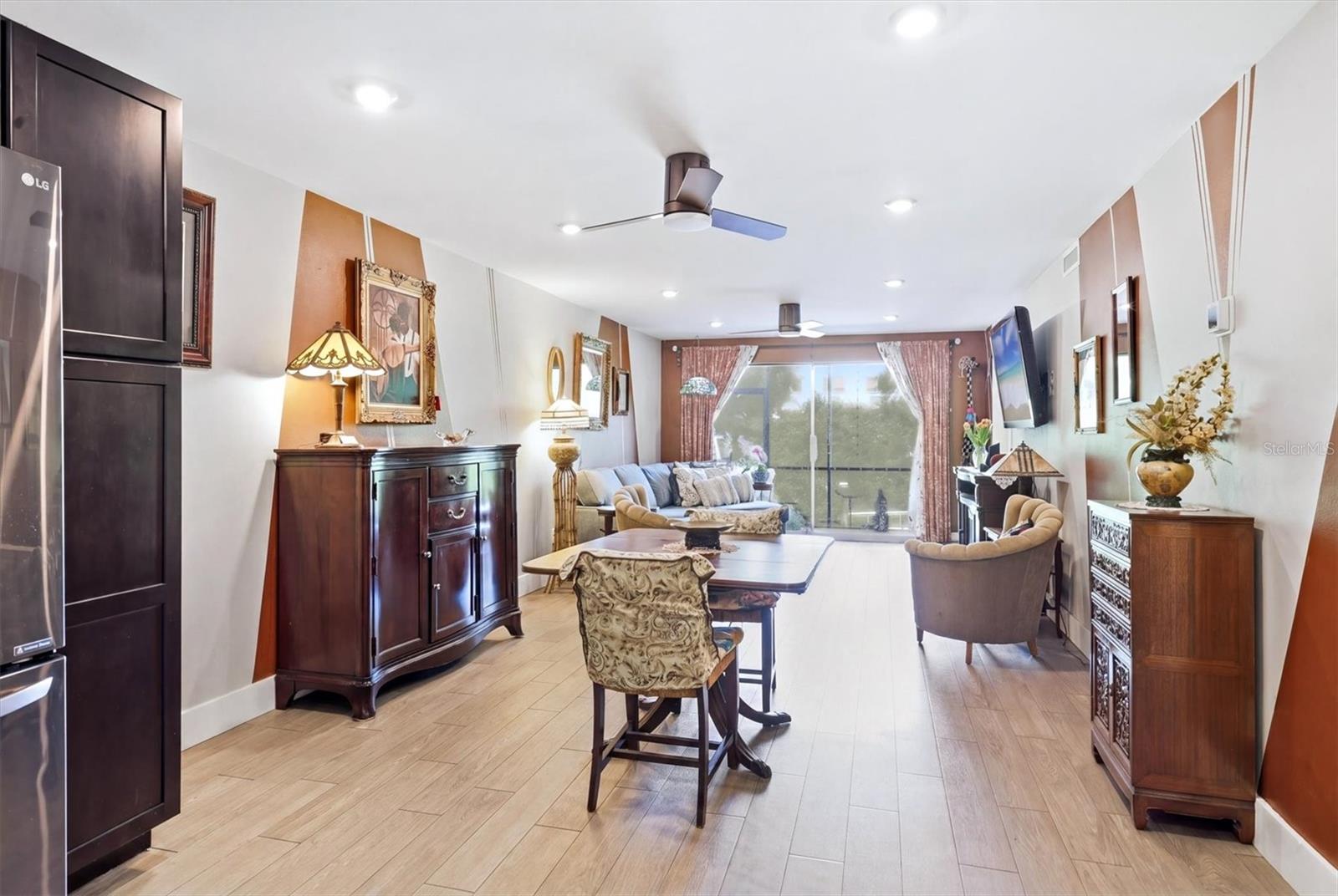 1650 PINE TREE LN #103 — photo 14
