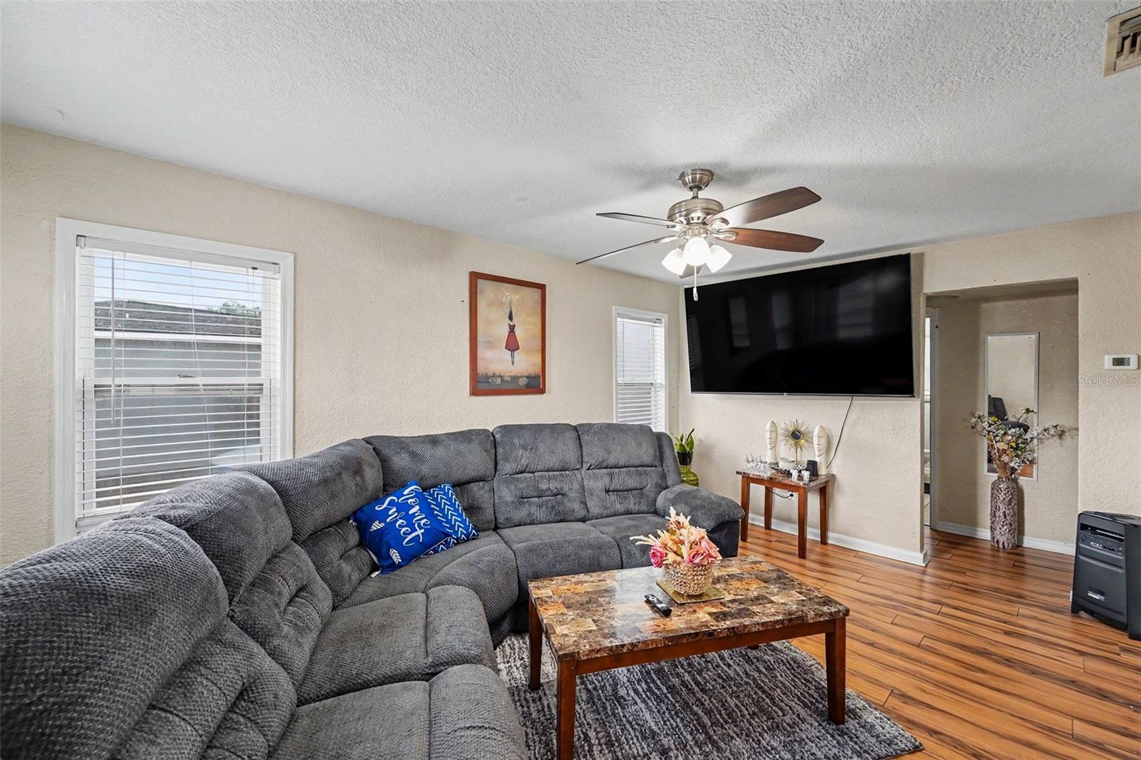 1464 DRUID RD E — photo 5