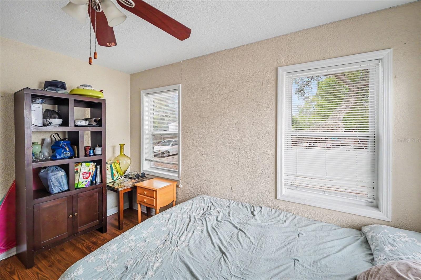 1464 DRUID RD E — photo 13