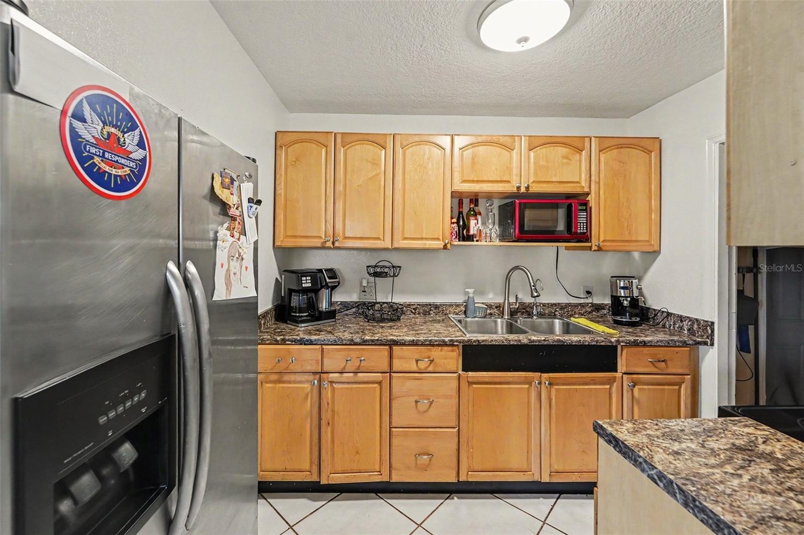 1464 DRUID RD E — photo 11