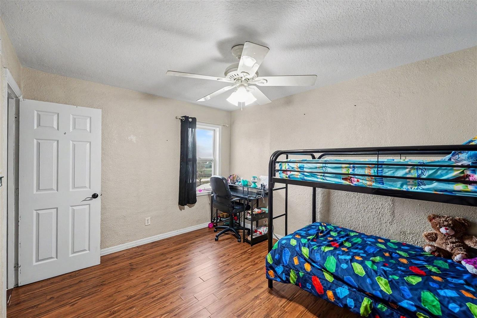 1464 DRUID RD E — photo 18