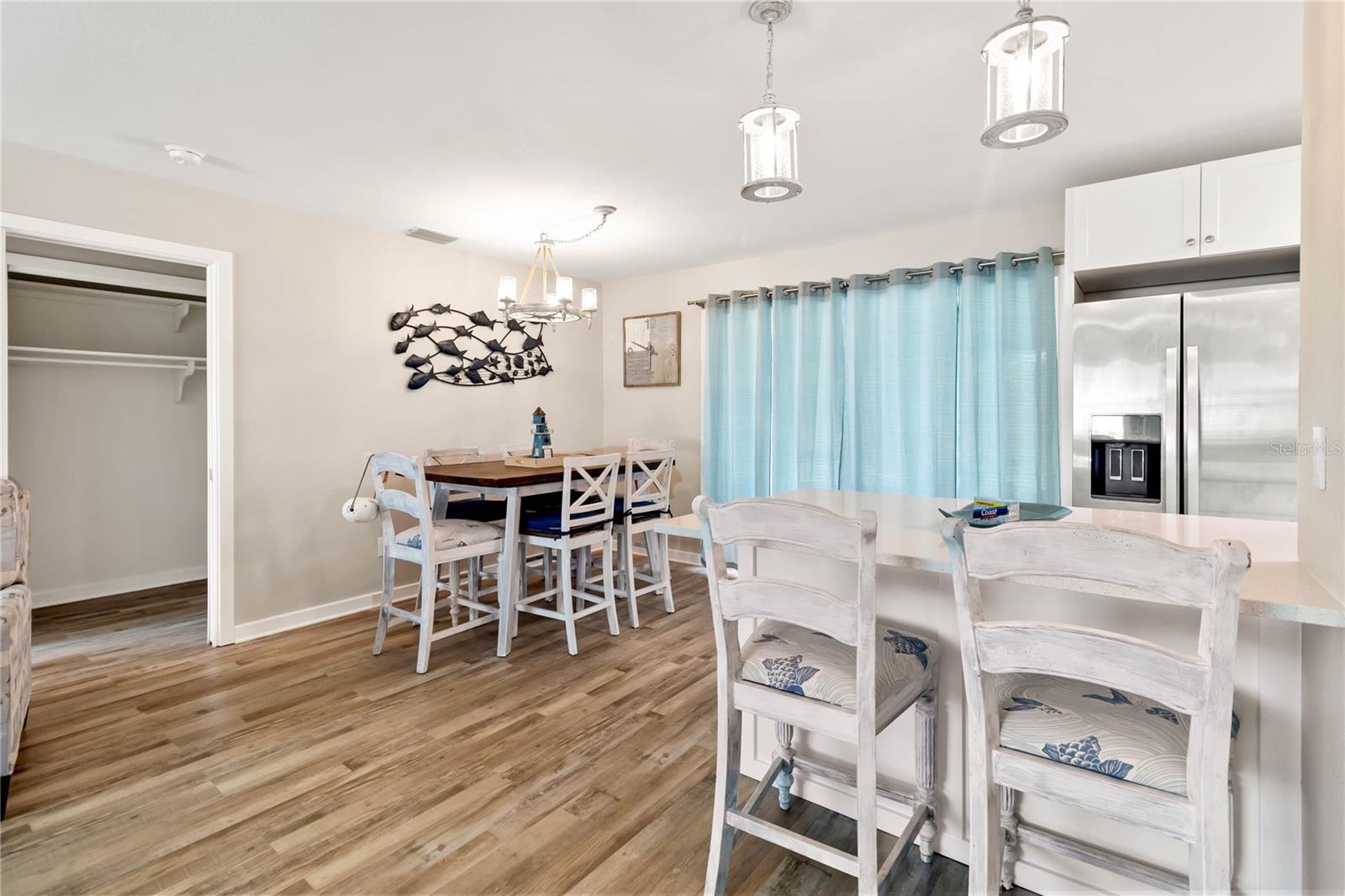 526 CONRAD RD — photo 10