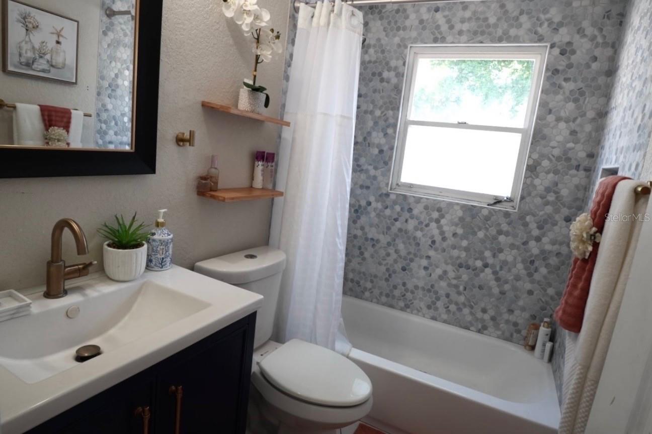 4405 N TAMPANIA AVE — photo 9