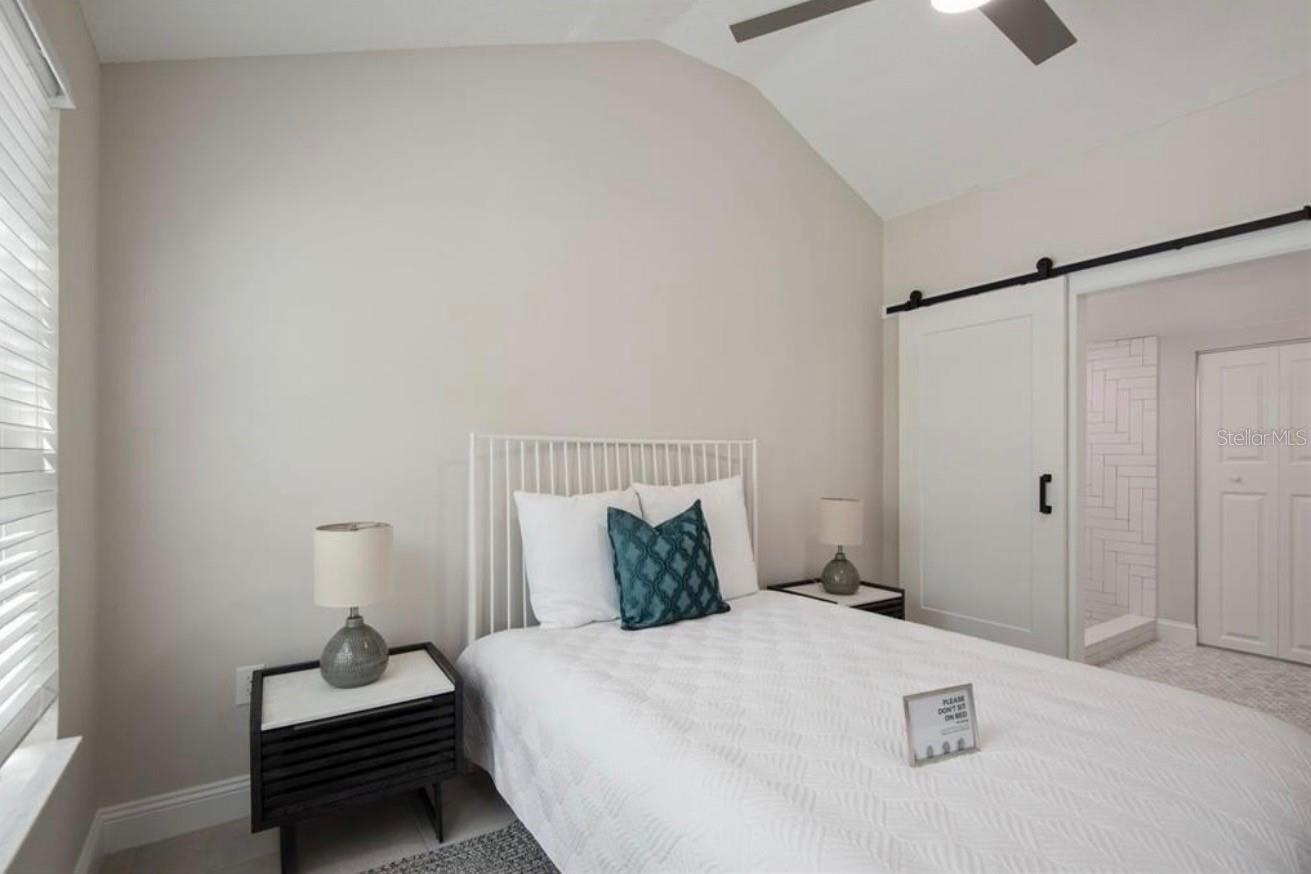 4405 N TAMPANIA AVE — photo 10