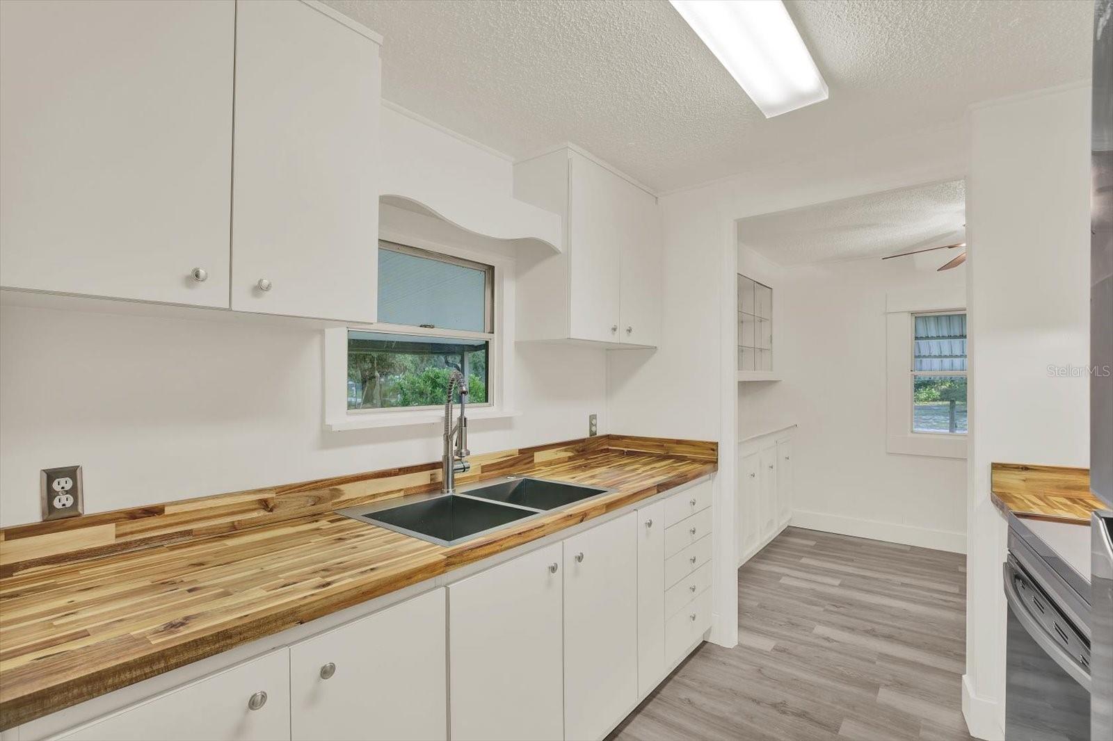 10051 HUNTLEY ST — photo 3