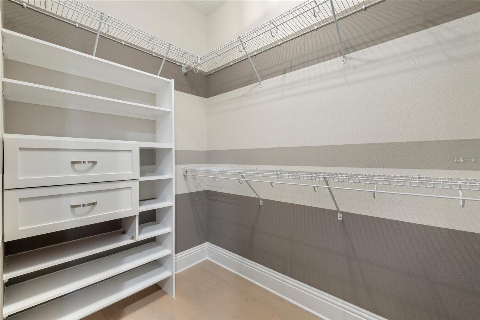 7224 GRAYBROOK DR — photo 32