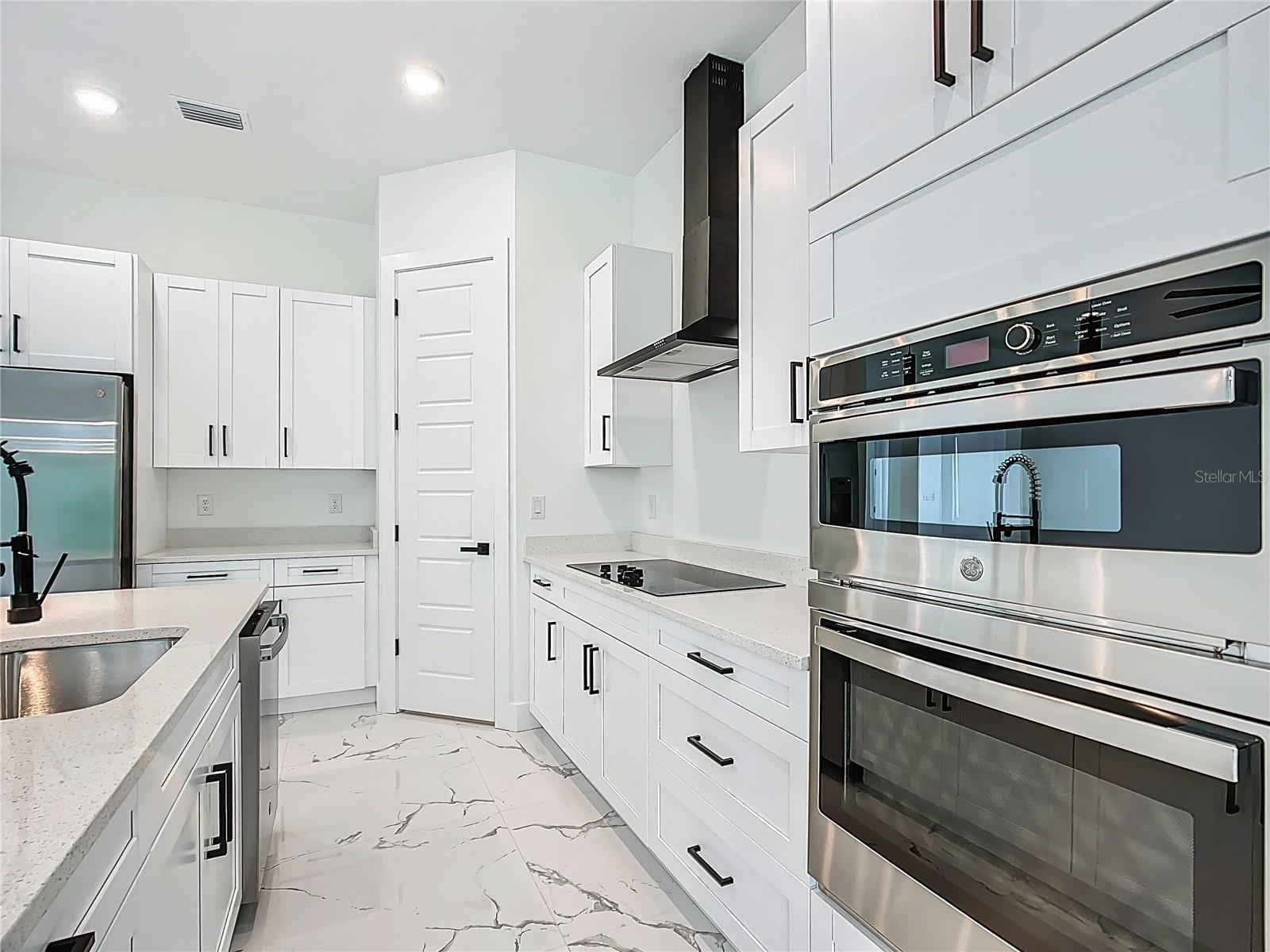 2105 DORMAN ROCK PL — photo 4