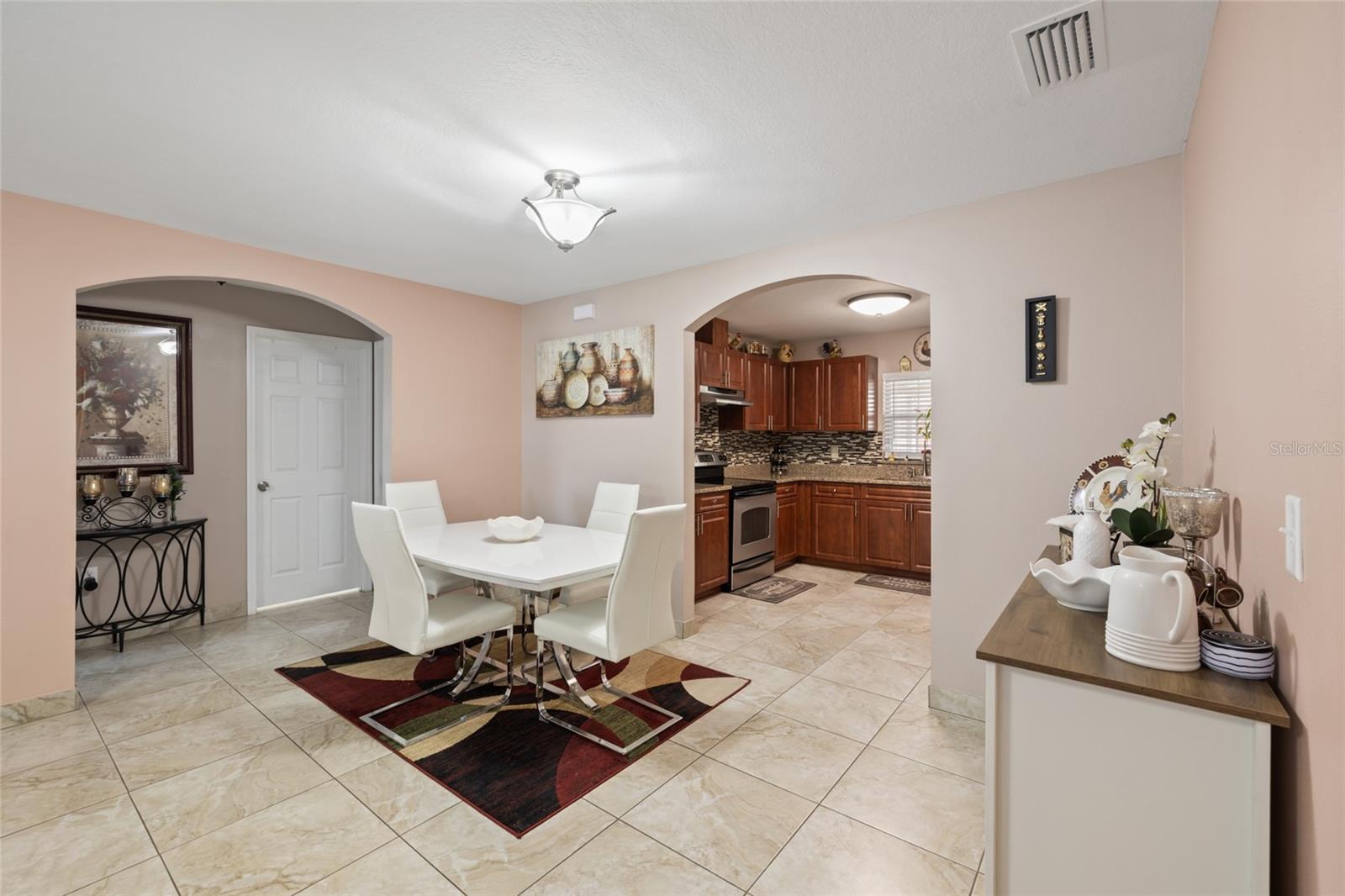 4704 TOWN N COUNTRY BLVD — photo 10