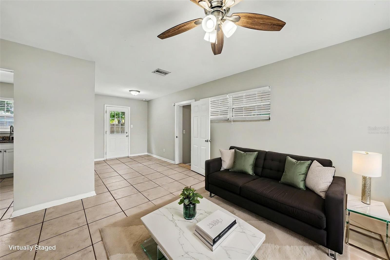 10209 N 28TH ST — photo 5
