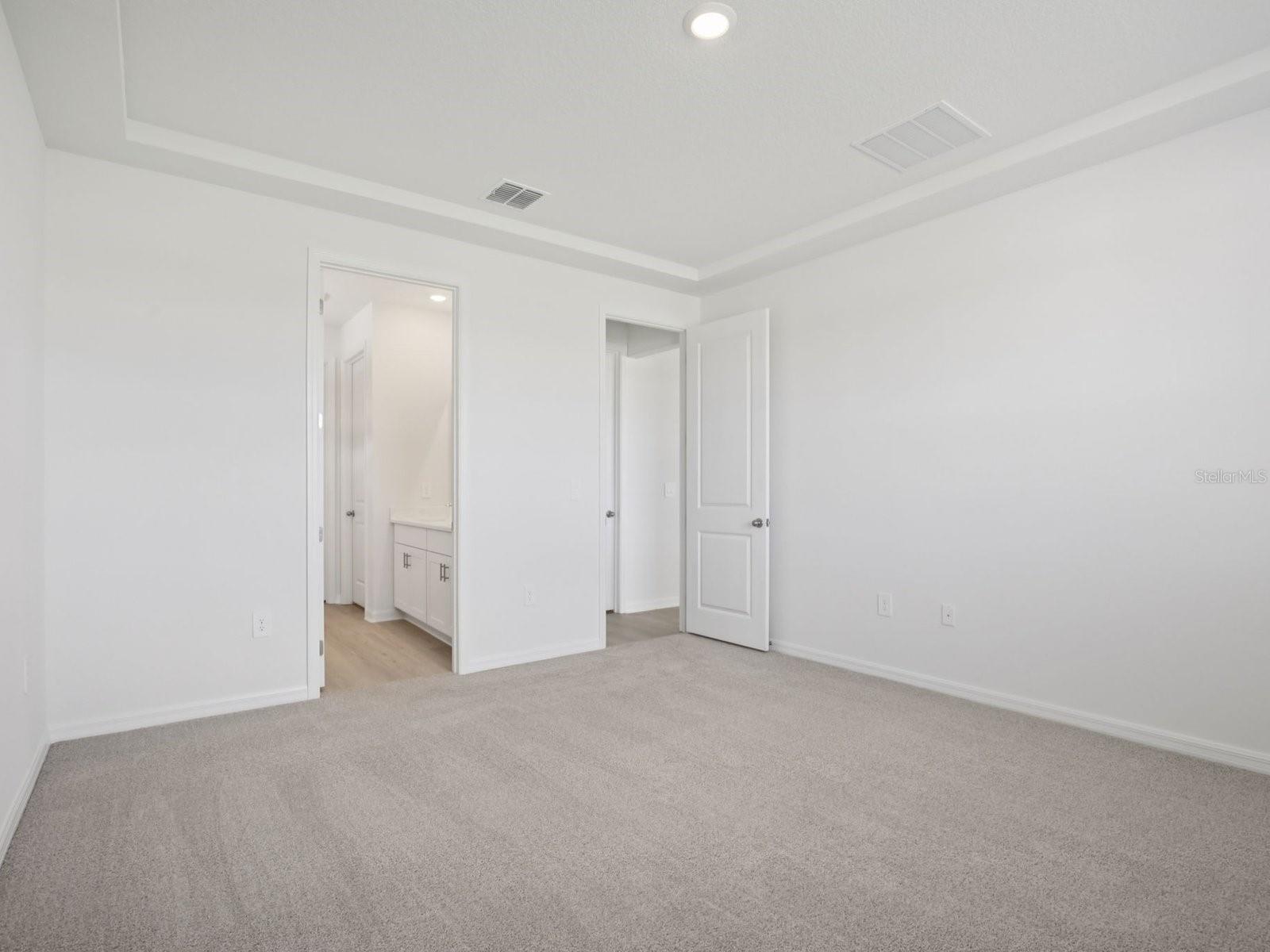 13213 SHELLMORE AVE — photo 10