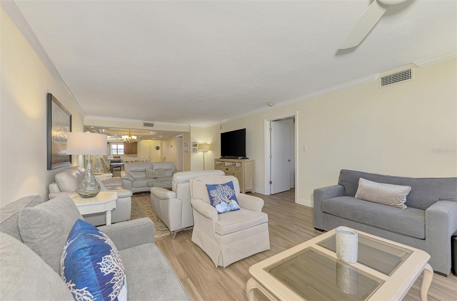 5790 MIDNIGHT PASS RD #209 — photo 40