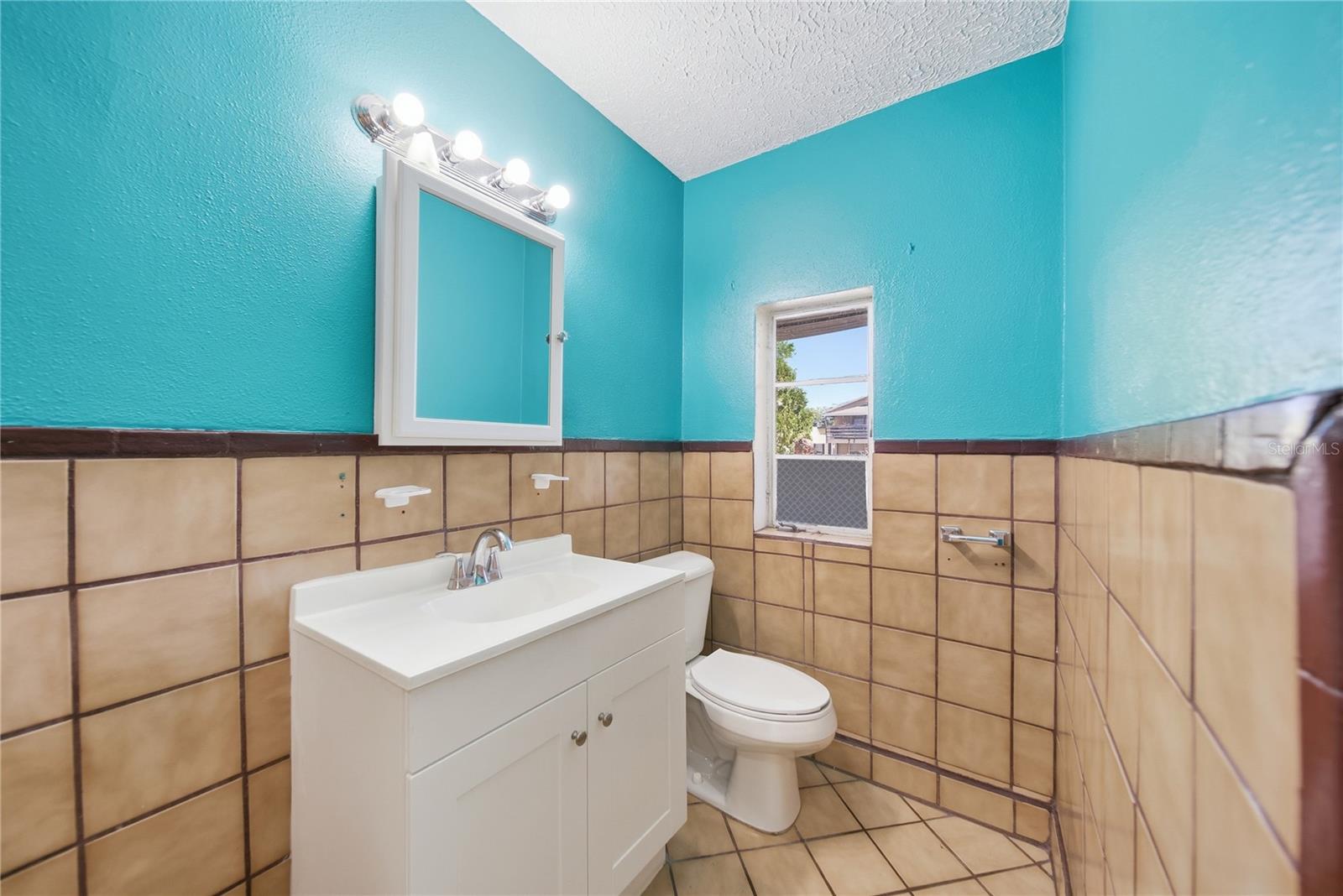 831 GRAND CENTRAL ST — photo 28