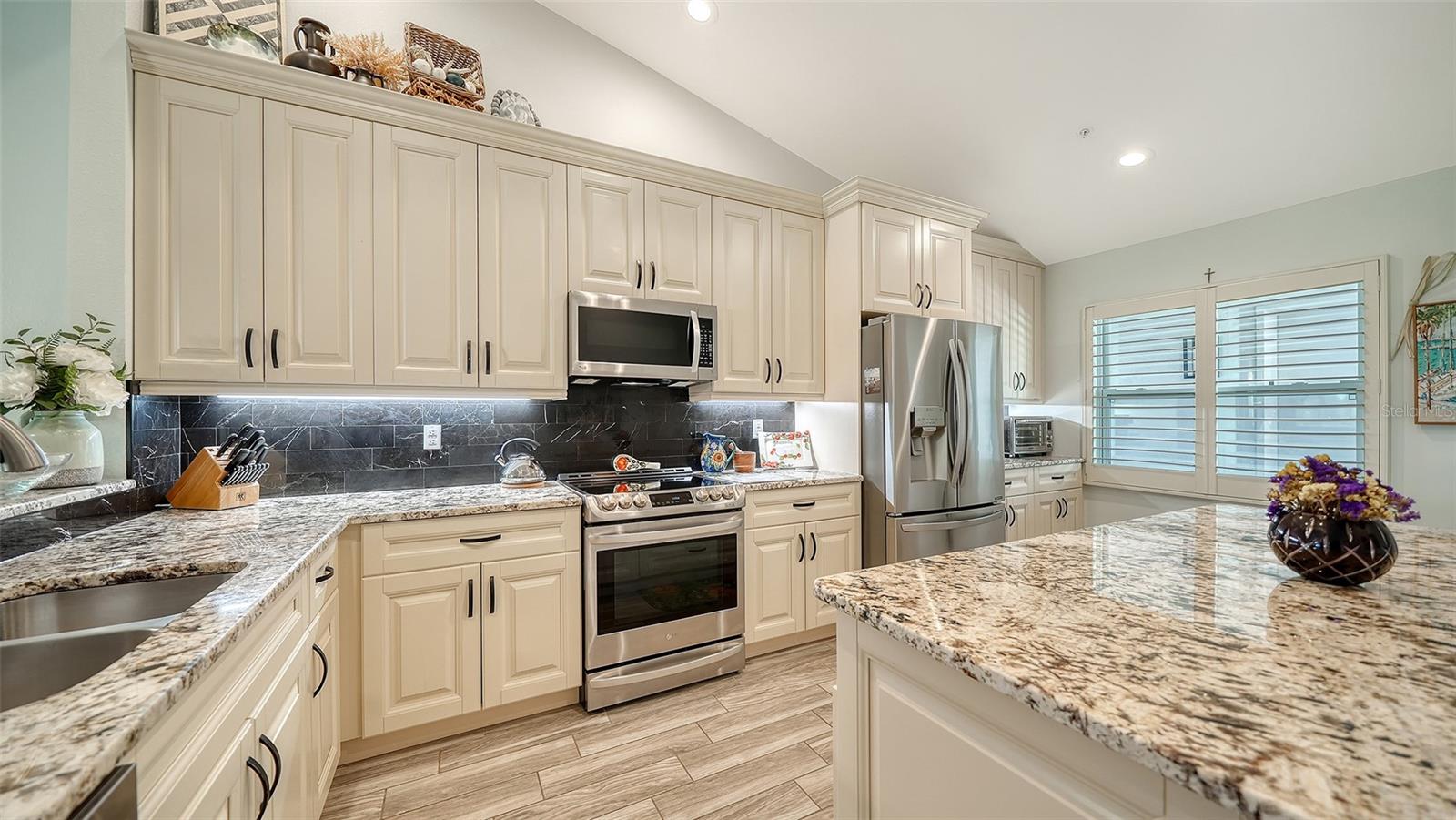 8750 OLDE HICKORY AVE #9305 — photo 21