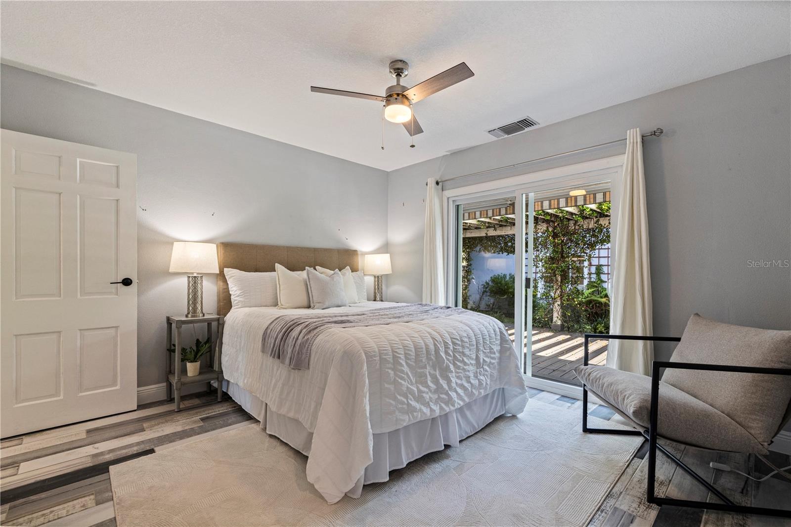3712 FOSTER HILL DR N — photo 17