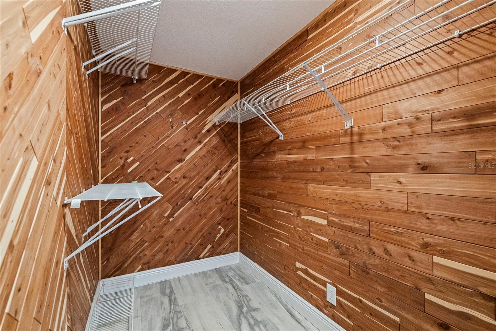 3712 FOSTER HILL DR N — photo 20
