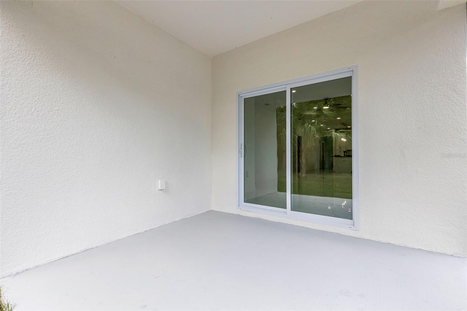 806 W LOWRY LN — photo 50