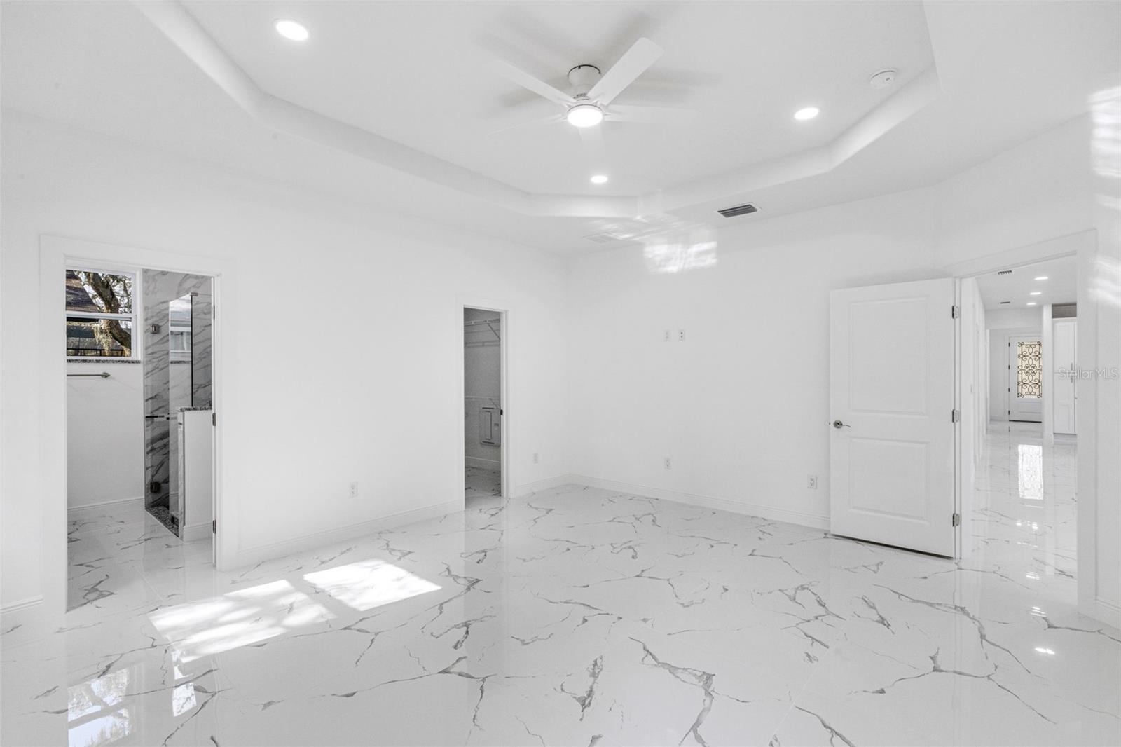 806 W LOWRY LN — photo 25