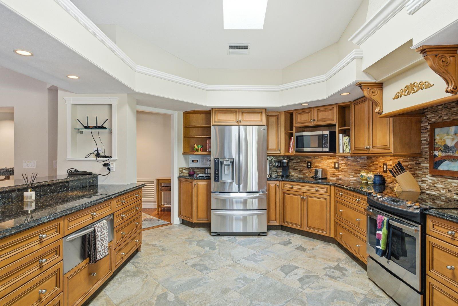 3930 TARIAN CT — photo 12