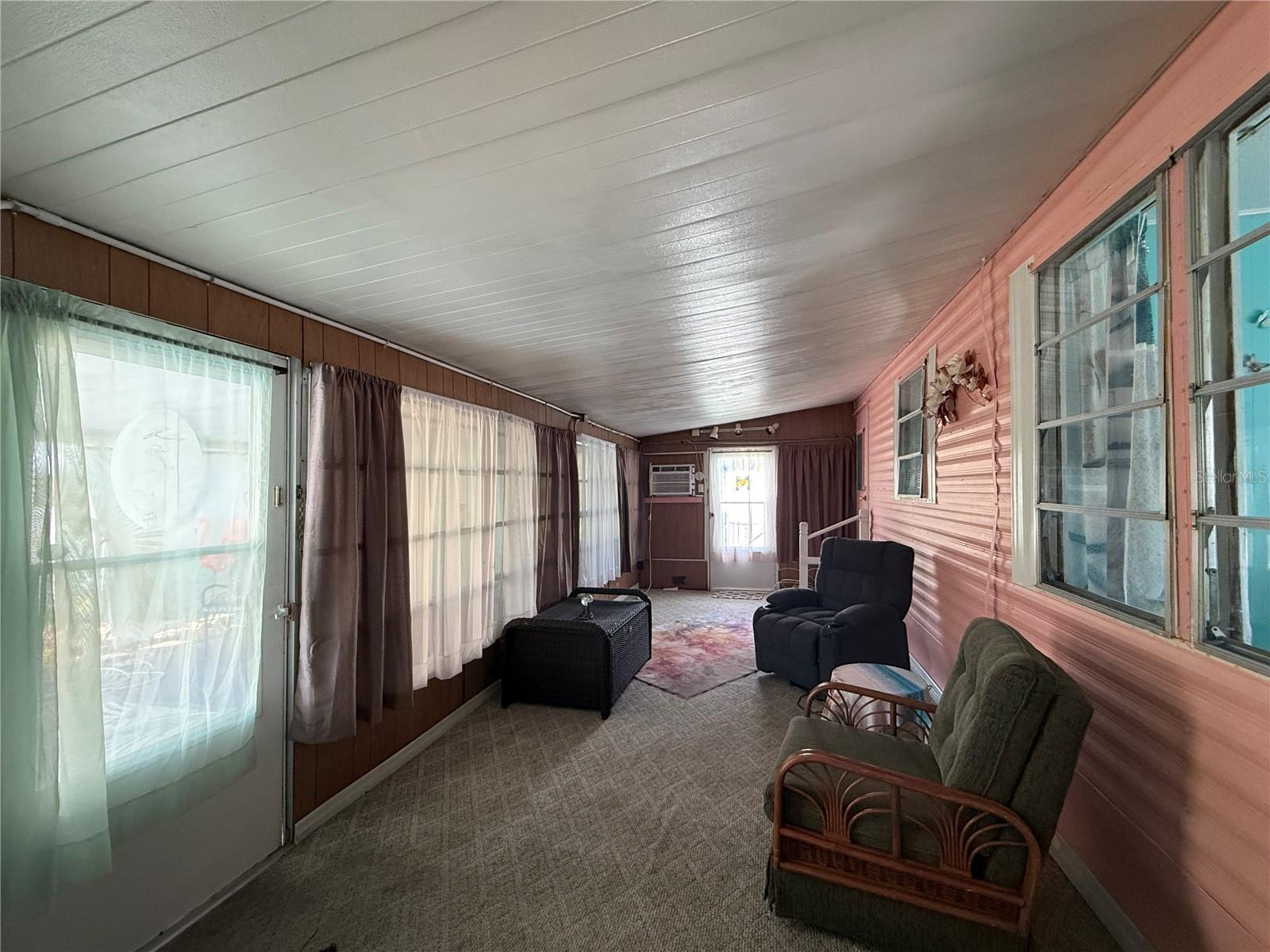 7703 AUDRY LN — photo 2