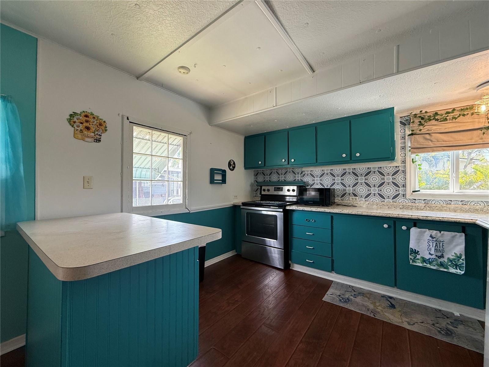 7703 AUDRY LN — photo 4