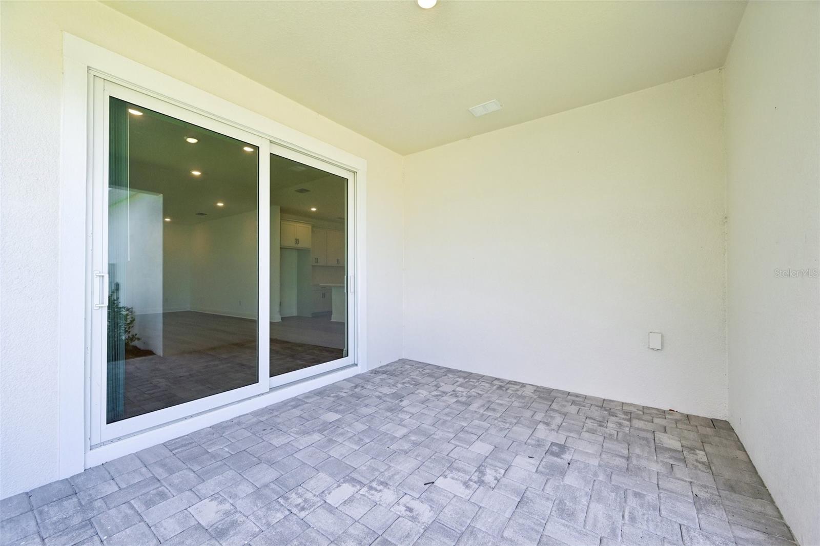 4454 SUNSET GARDEN ST — photo 2