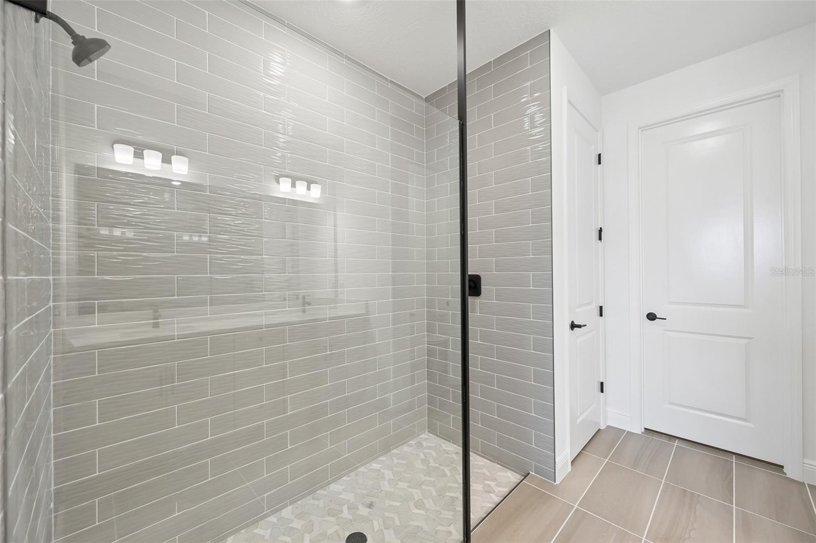 4454 SUNSET GARDEN ST — photo 15