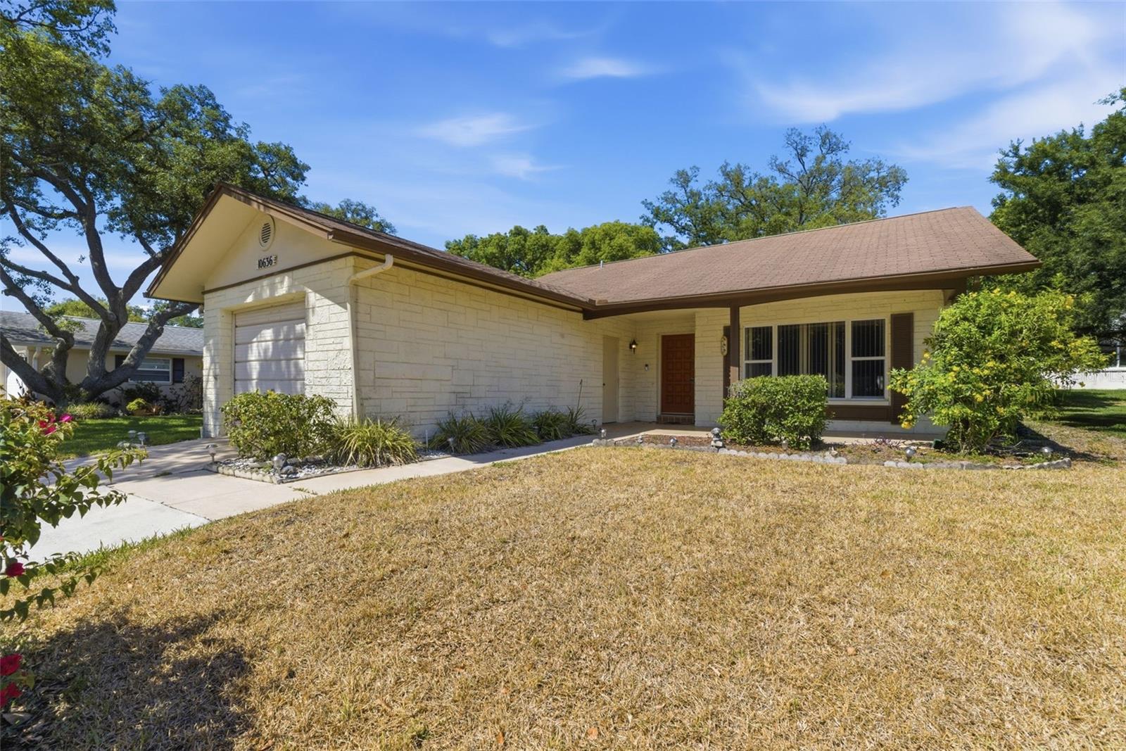 10636 SALAMANCA DR — photo 3