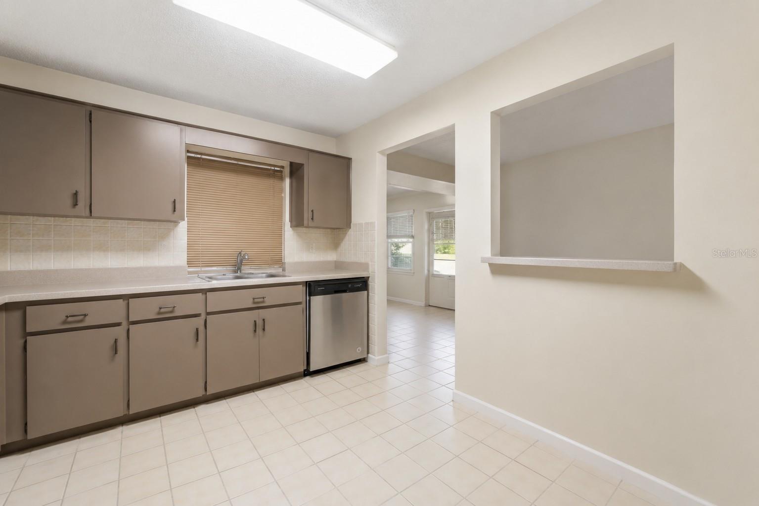 10636 SALAMANCA DR — photo 10