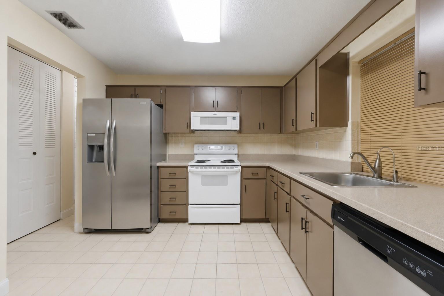 10636 SALAMANCA DR — photo 12