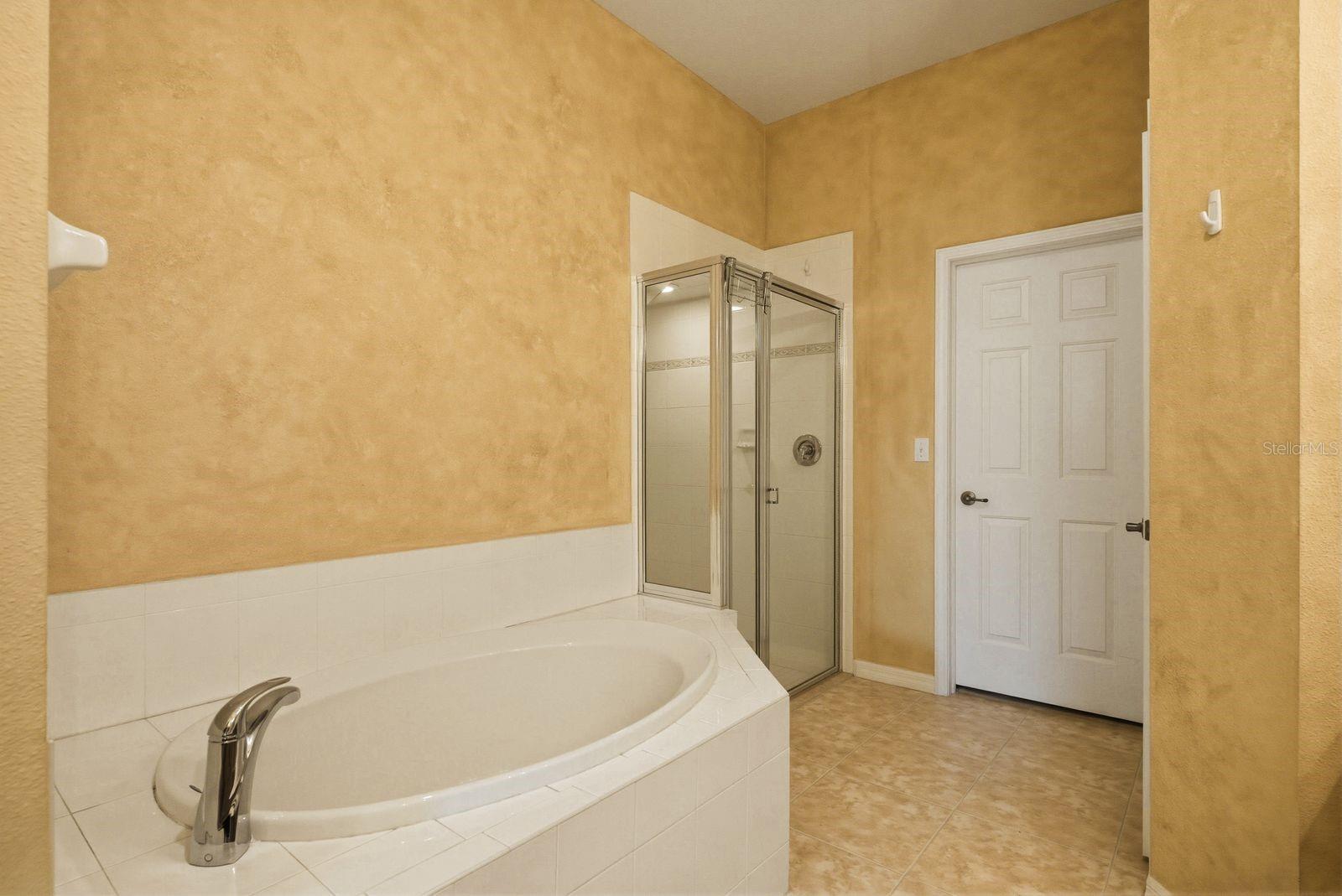 1405 RIDGE TER — photo 17