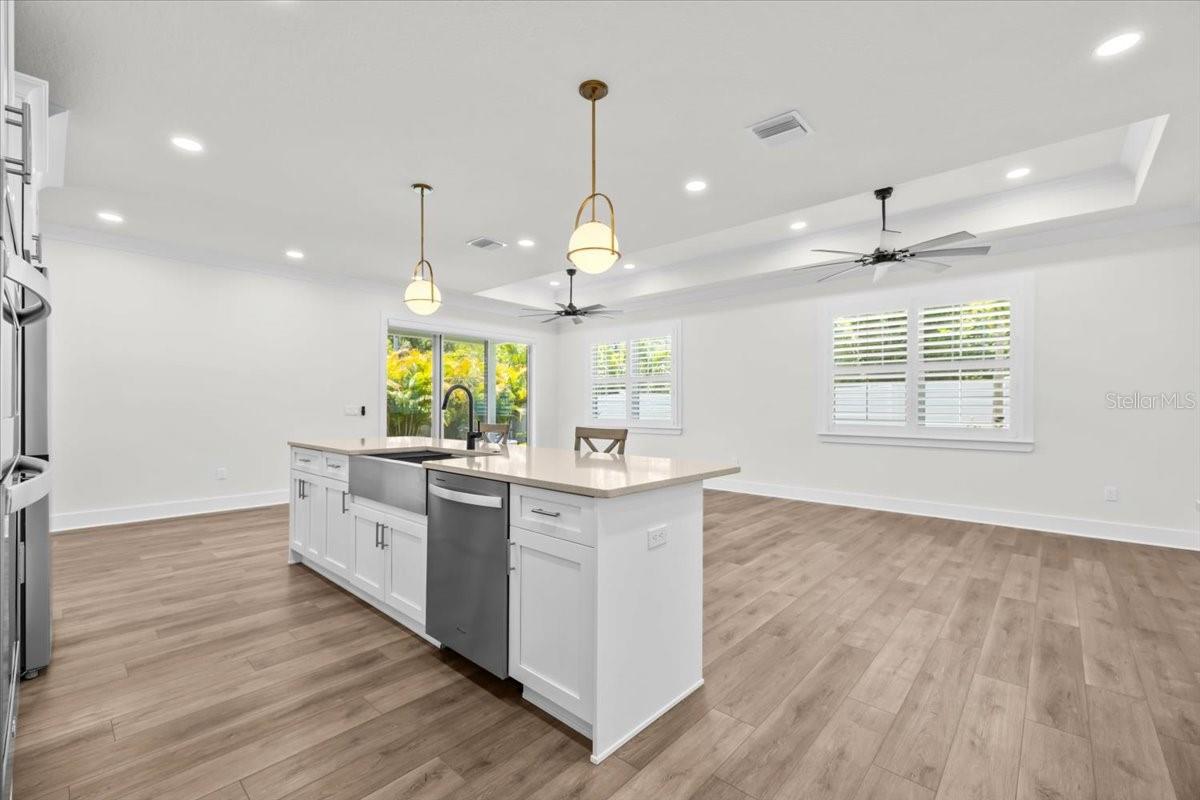 201 LAROCCA CT — photo 12