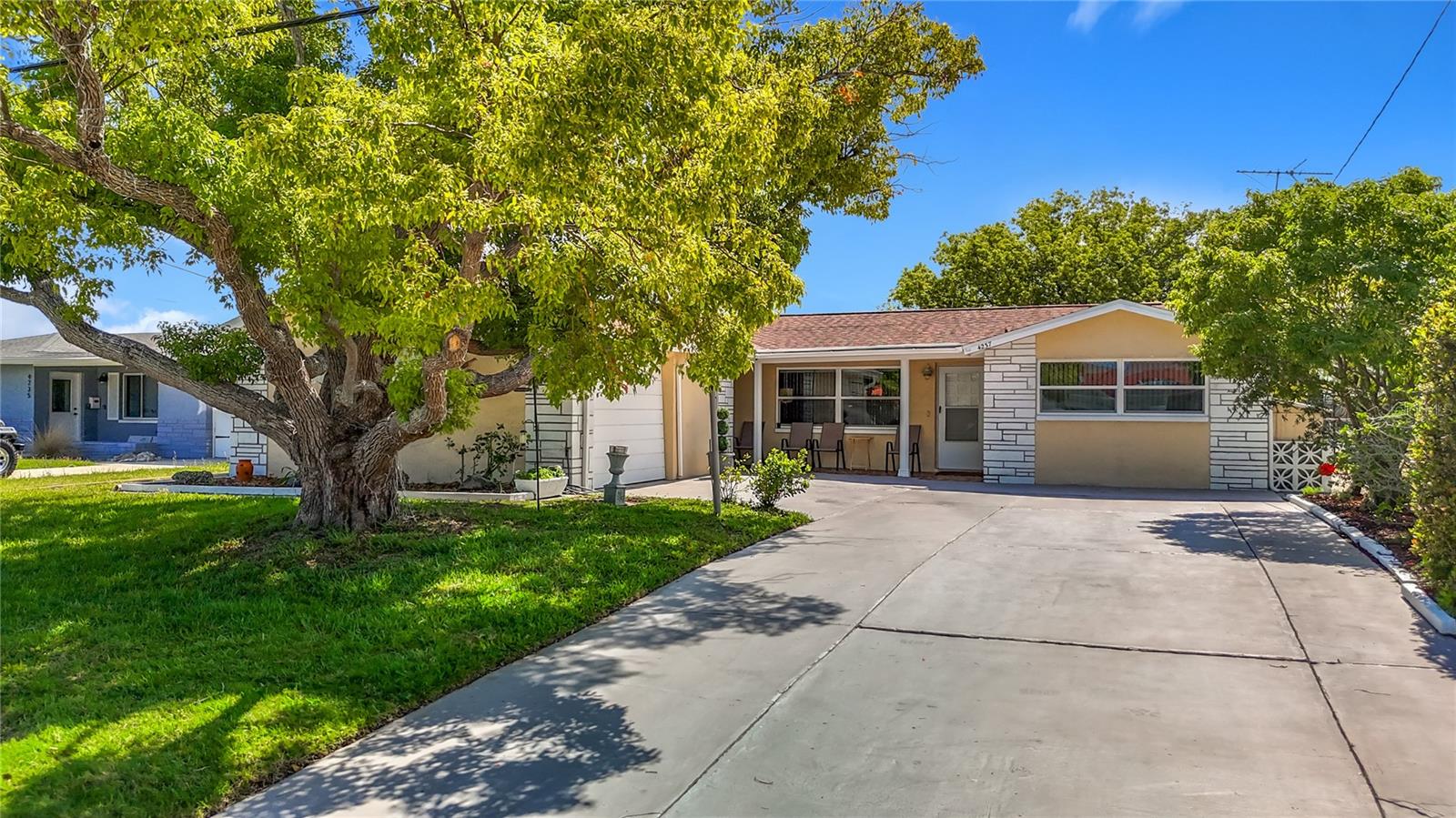 4237 HEADSAIL DR — photo 52