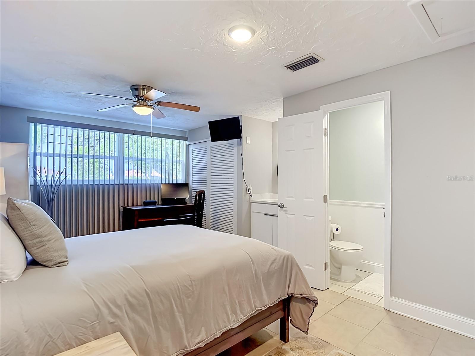 4237 HEADSAIL DR — photo 31