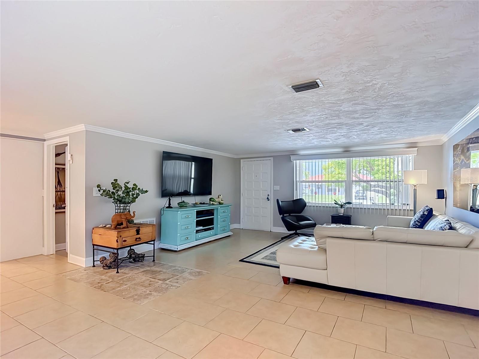 4237 HEADSAIL DR — photo 9