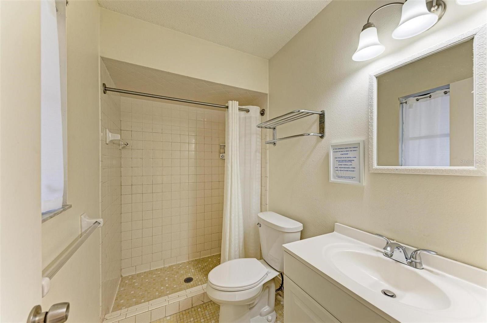 401 SHORE RD — photo 9