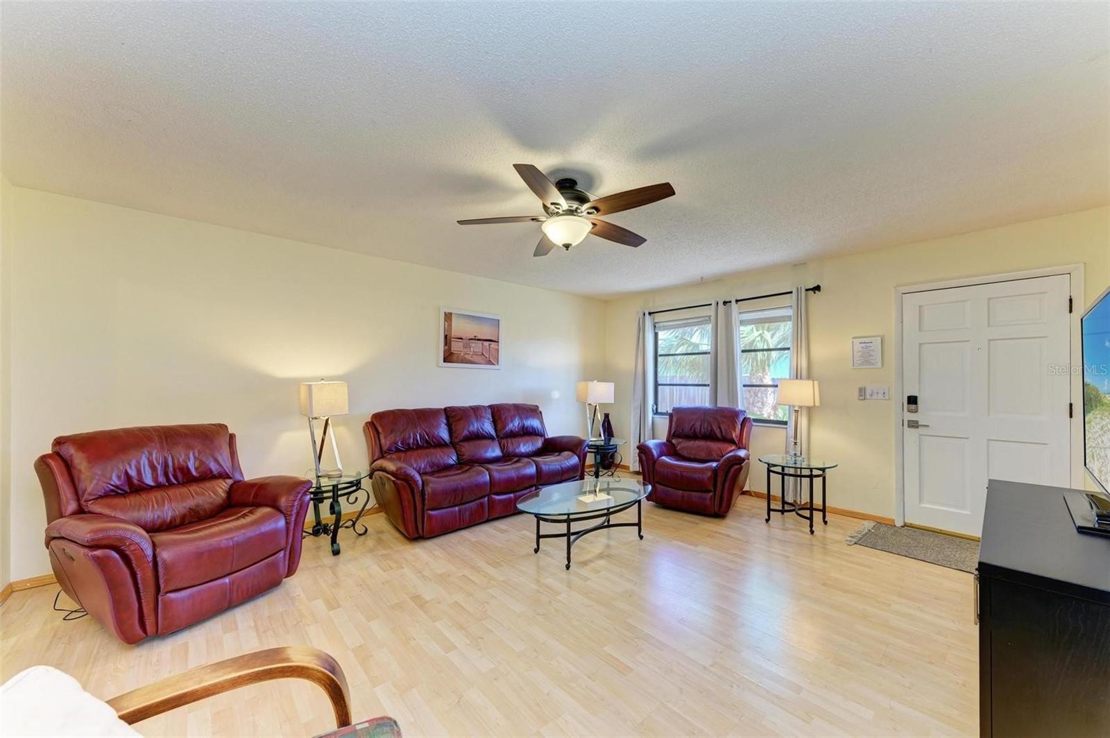 401 SHORE RD — photo 4