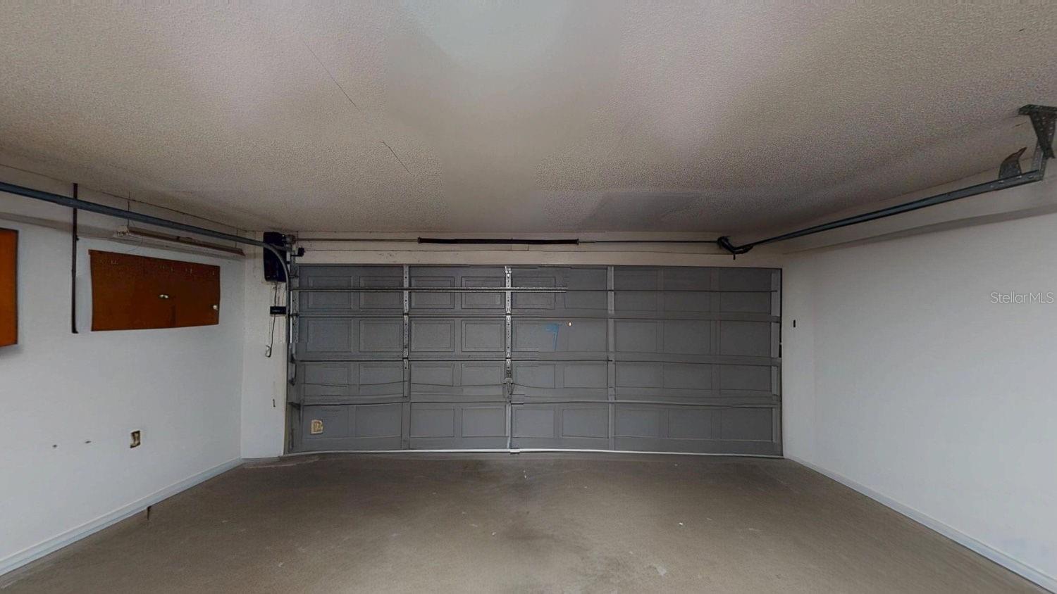8141 GOLF CLUB CT — photo 42