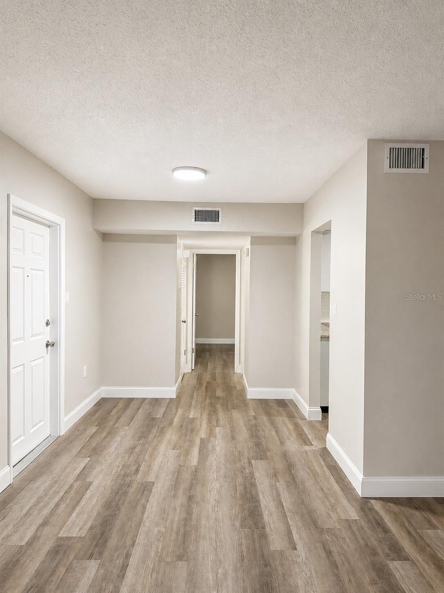 165 PICARDY VILLA CIR #202 — photo 4