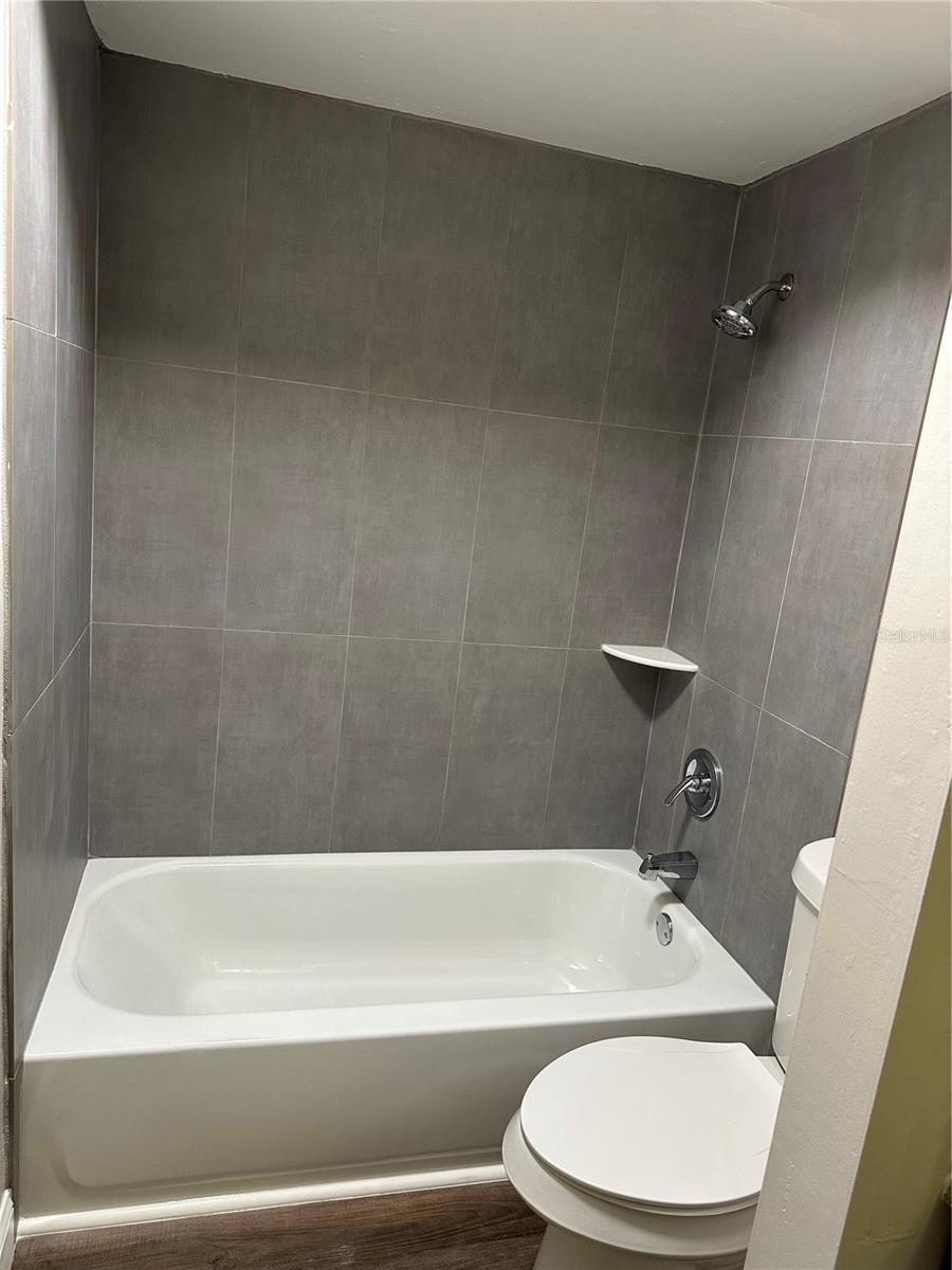165 PICARDY VILLA CIR #202 — photo 8