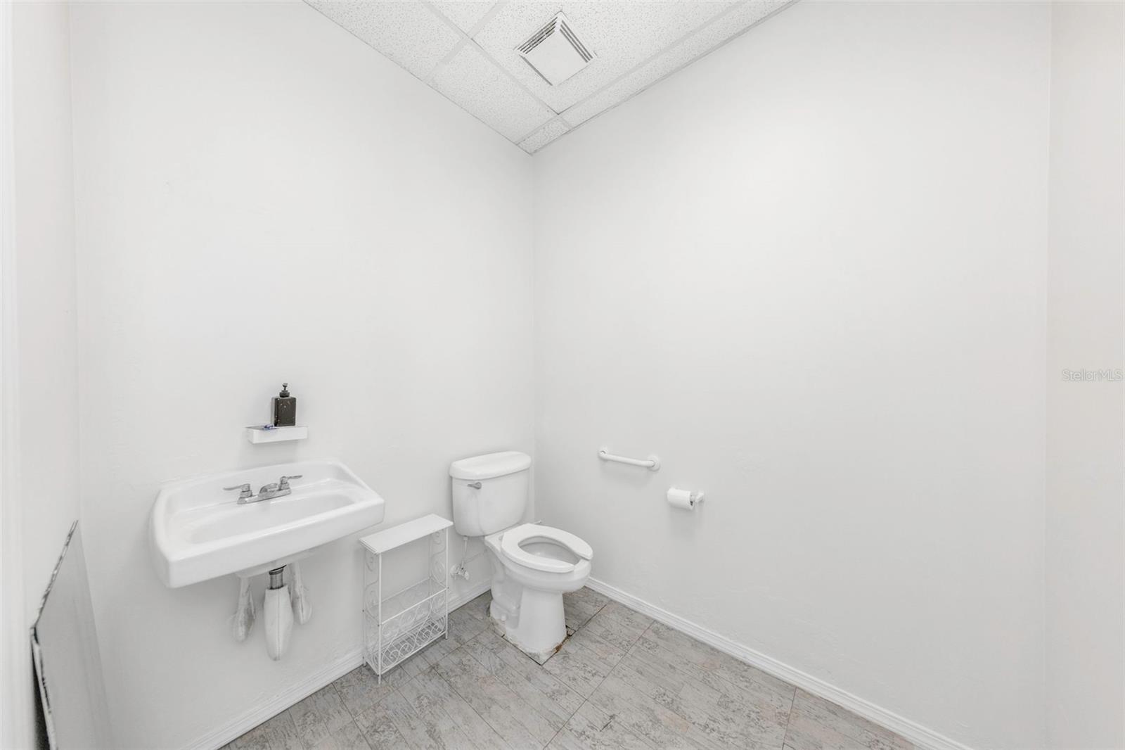 14517 BRUCE B DOWNS BLVD #301 — photo 27