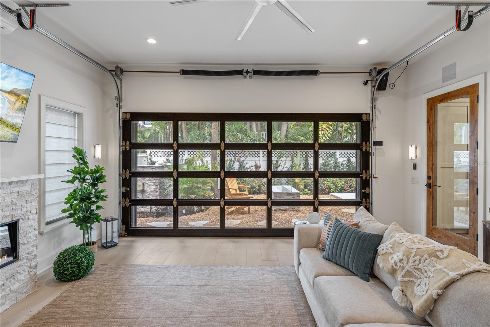 2903 W HAWTHORNE RD — photo 25