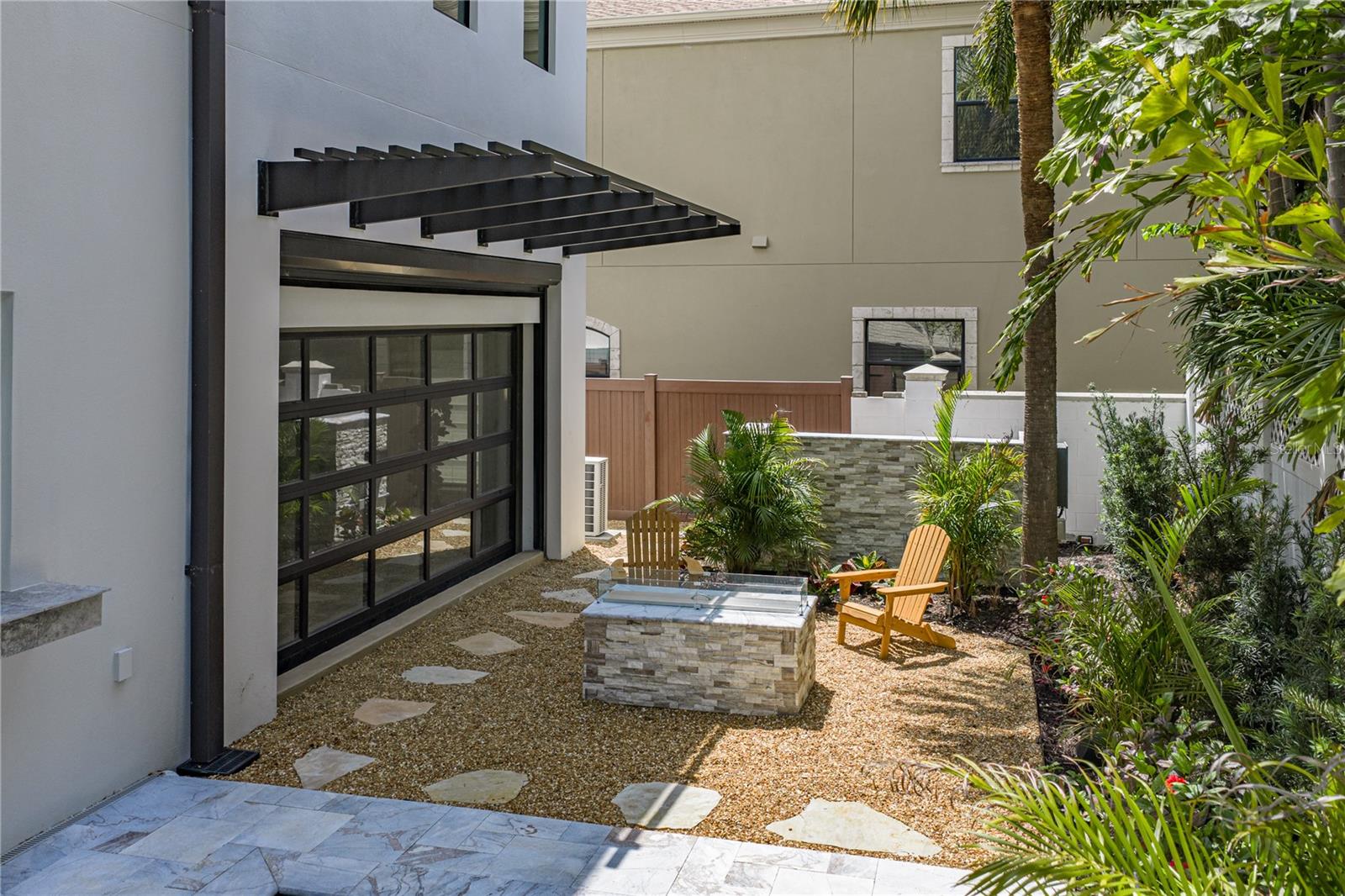 2903 W HAWTHORNE RD — photo 31