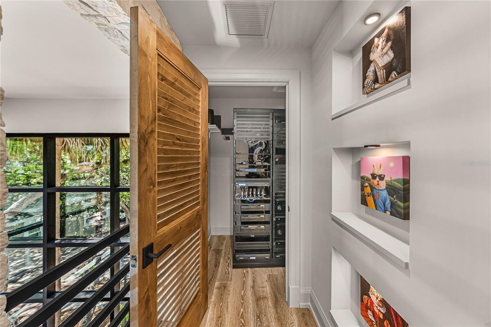 2903 W HAWTHORNE RD — photo 80